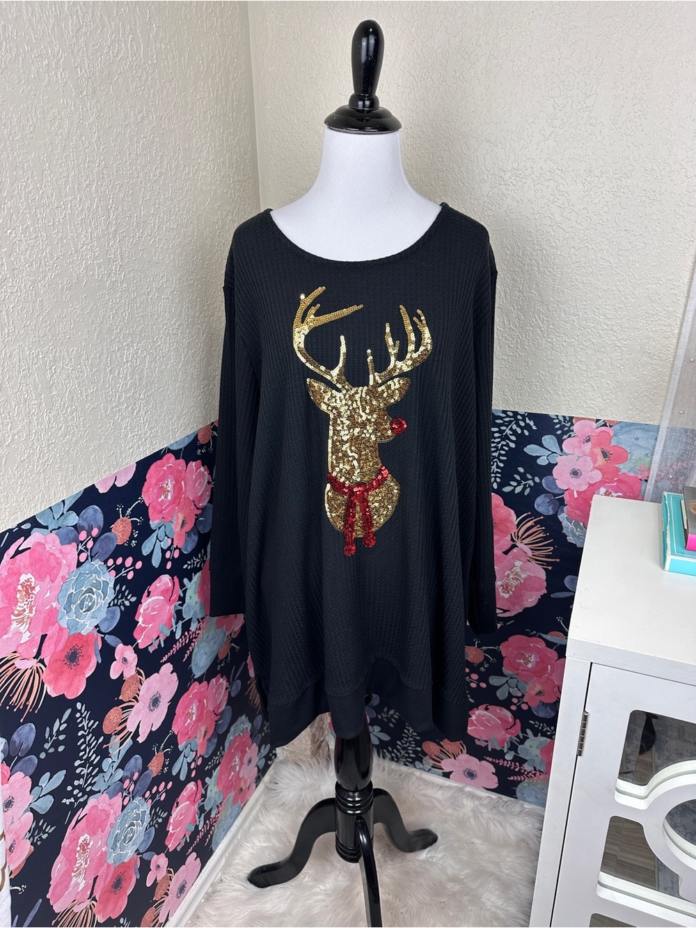 NWT Cato Black Waffle Weave Gold Sequin Reindeer Holiday Shirt Size 22/24